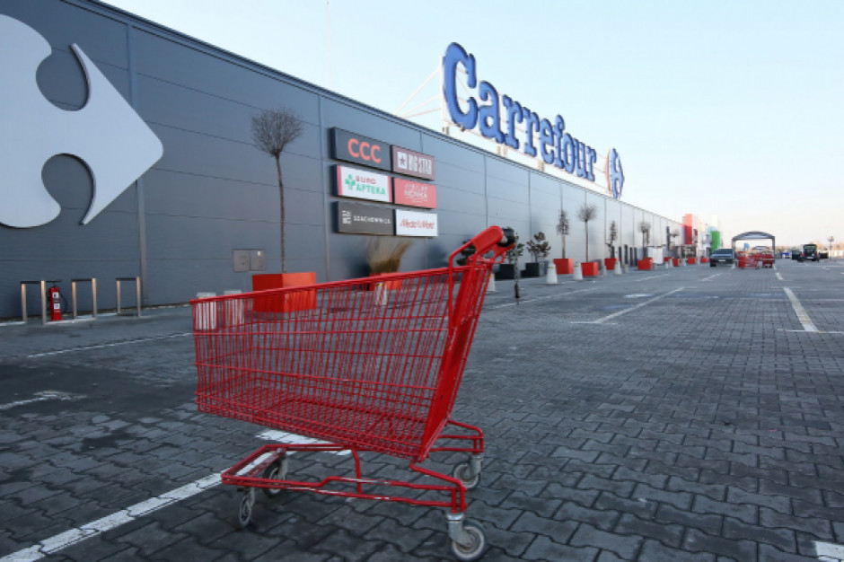 A parking lot of a Carrefour in Poland