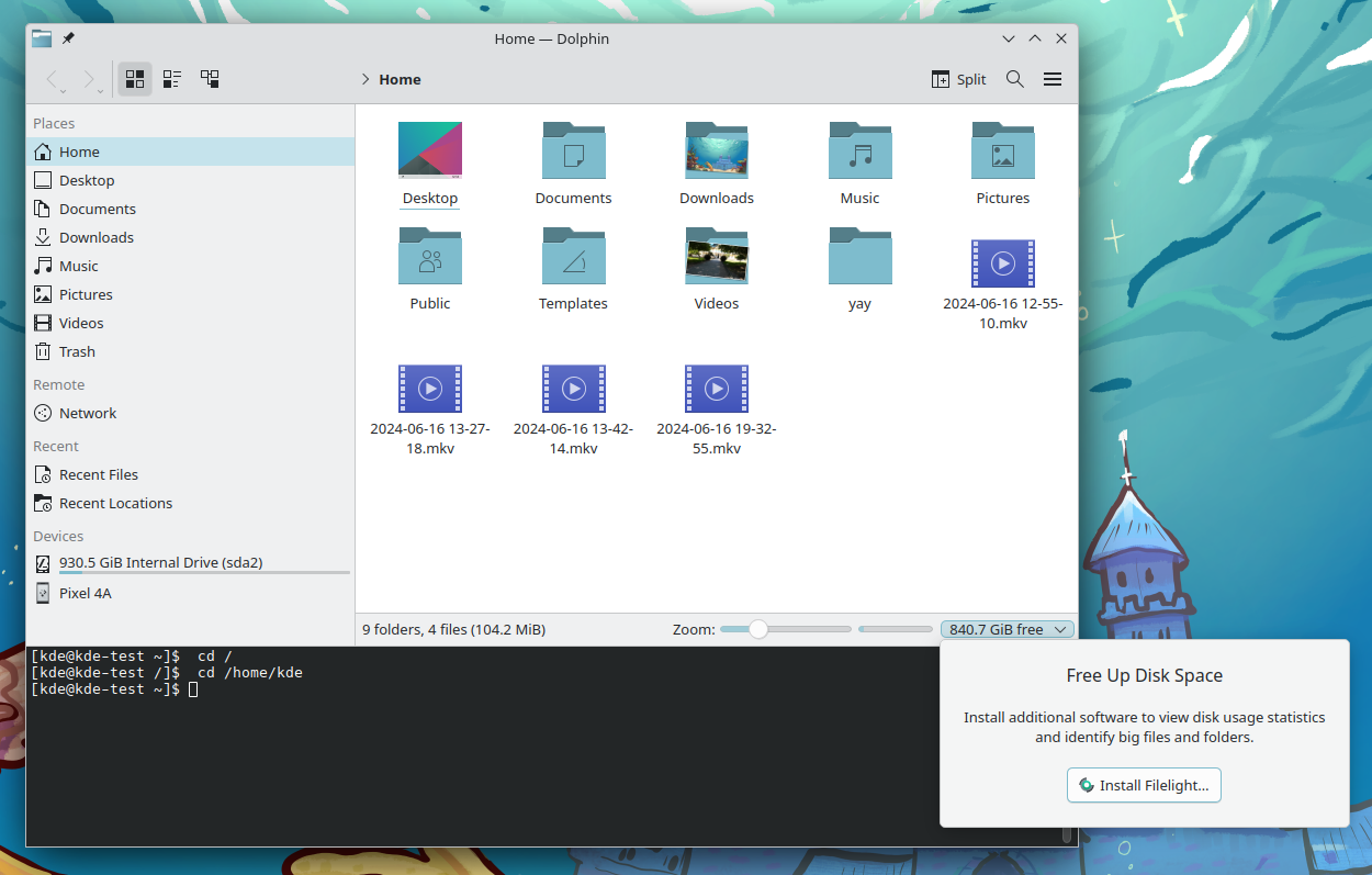 KDE's Plasma desktop showing Dolphin file explorar and manager.